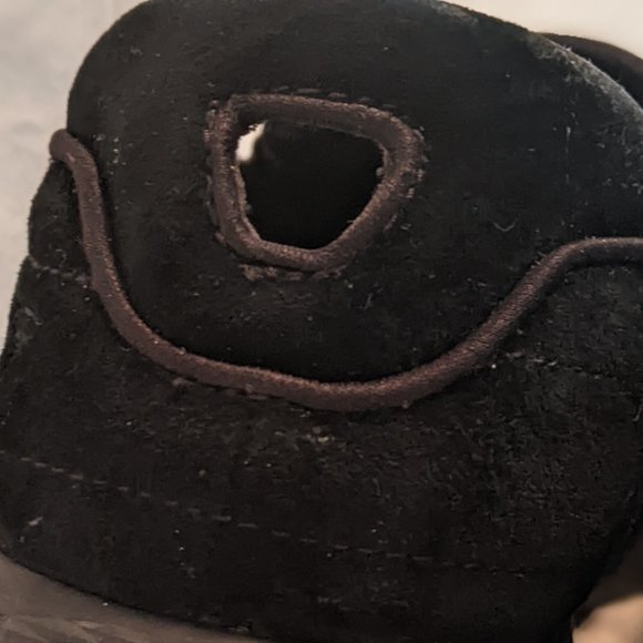 Sketchers GOGA MAX - Black Suede (Men's 10.5) - Picture 7 of 12